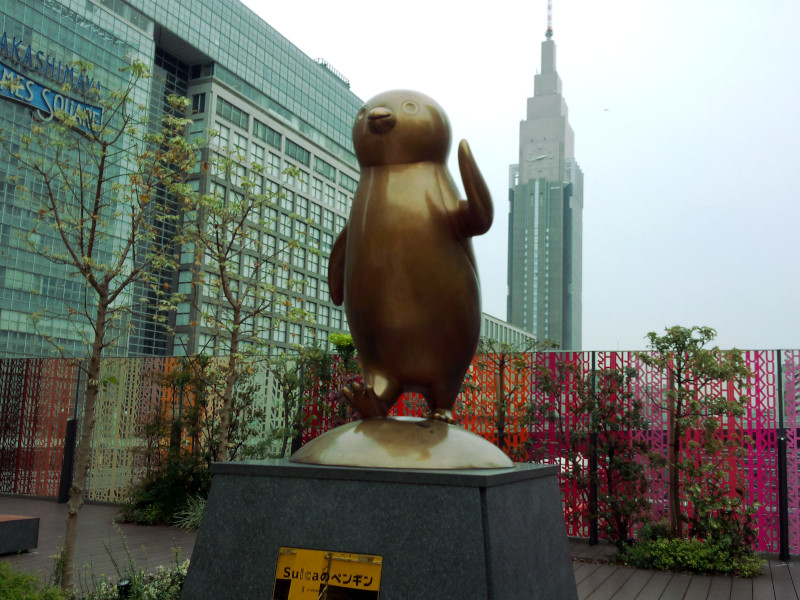 Suicaのペンギンの像